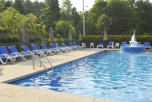 Tulsa hotéis com piscinas