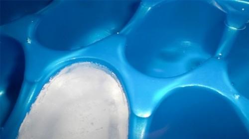 Bandejas de gelo de silicone contra Plastic Ice Bandejas