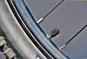 Como reparar Pneus campainha de bicicleta